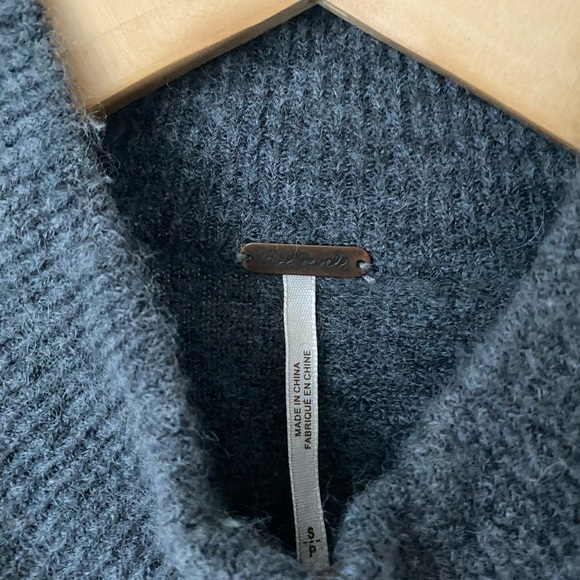 Free people sweater - all of the ruffles - Picture 2 of 6